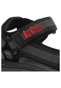 Czarne Sandały Lee Cooper Wygodne Buty Na Lato. Okazja: na co dzień. Zapięcie: rzepy. Kolor: szary. Materiał: materiał. Sezon: lato. Styl: casual
