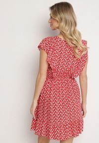 Born2be - Czerwona Rozkloszowana Sukienka z Bawełny w Kwiaty z Guzikami Ronelle. Okazja: na co dzień, na randkę, na spacer. Kolor: czerwony. Materiał: bawełna. Wzór: kwiaty. Typ sukienki: rozkloszowane, proste. Styl: casual, elegancki #7