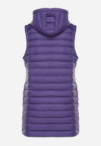 Born2be - Ciemnofioletowa Kamizelka Pikowana o Dłuższym Fasonie z Kapturem Vitilie. Okazja: na co dzień. Typ kołnierza: kaptur. Kolor: fioletowy. Materiał: jeans. Długość: długie. Styl: elegancki, casual #3