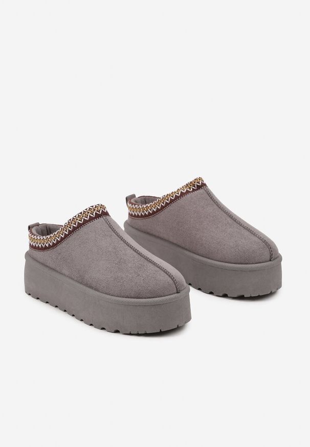 Born2be - Szare Śniegowce na Grubej Podeszwie z Niską Cholewką Lotitha. Okazja: na spacer. Wysokość cholewki: przed kostkę. Kolor: szary. Materiał: jeans, puch. Szerokość cholewki: normalna. Wzór: aplikacja. Sezon: zima. Styl: elegancki