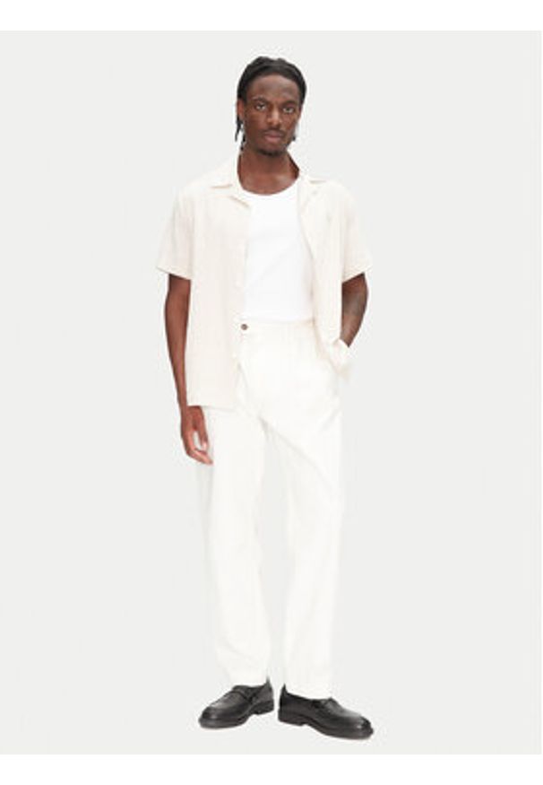 Filling Pieces Koszula Resort 9179980 Écru Regular Fit. Kolor: kremowy. Materiał: len