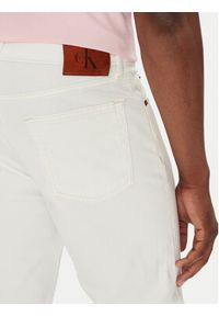 Calvin Klein Jeans Jeansy LV04LB781G Biały Straight Fit. Kolor: biały #4