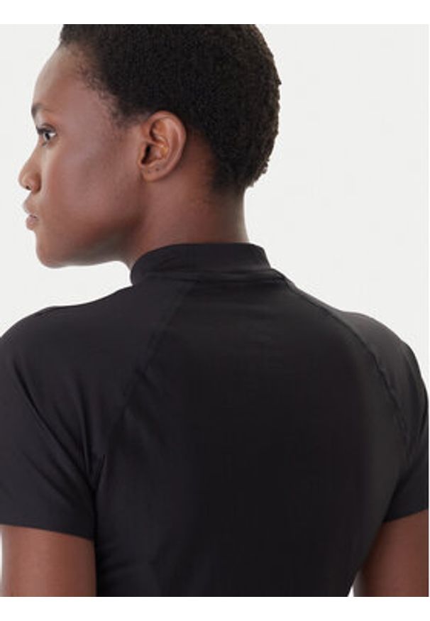 Under Armour Koszulka techniczna HeatGear® 6010006 Czarny Slim Fit. Kolor: czarny. Materiał: syntetyk