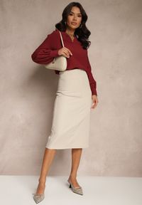 Renee - Bordowa Bluzka z Bufiastymi Rękawami i Trójkątnym Dekoltem Hilko. Okazja: na co dzień. Kolor: czerwony. Materiał: wiskoza. Styl: casual, elegancki #3