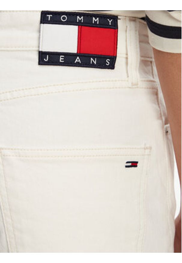 Tommy Jeans Jeansy Layla DW0DW20481 Biały Straight Fit. Kolor: biały