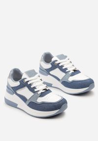 Born2be - Biało-Niebieskie Sneakersy z Materiałowymi Wstawkami i Niskim Koturnem Zireael. Nosek buta: okrągły. Zapięcie: sznurówki. Kolor: niebieski. Materiał: materiał. Obcas: na koturnie. Wysokość obcasa: średni #3