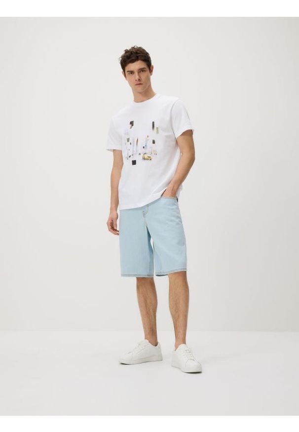 Reserved - T-shirt regular z nadrukiem - biały. Kolor: biały. Materiał: dzianina, bawełna. Wzór: nadruk