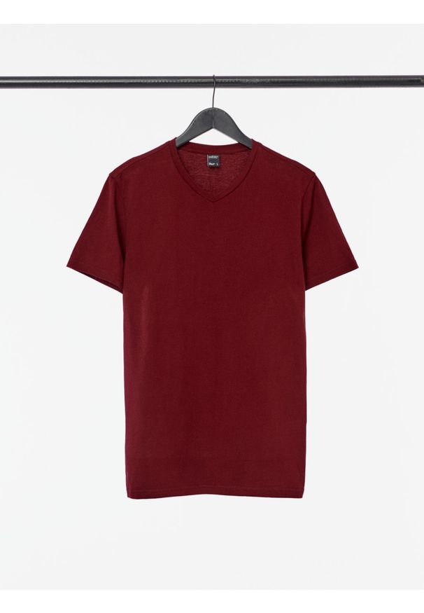 outhorn - T-shirt z dekoltem w serek męski. Okazja: na co dzień. Typ kołnierza: dekolt w serek. Materiał: bawełna, jersey, materiał. Wzór: gładki. Styl: casual