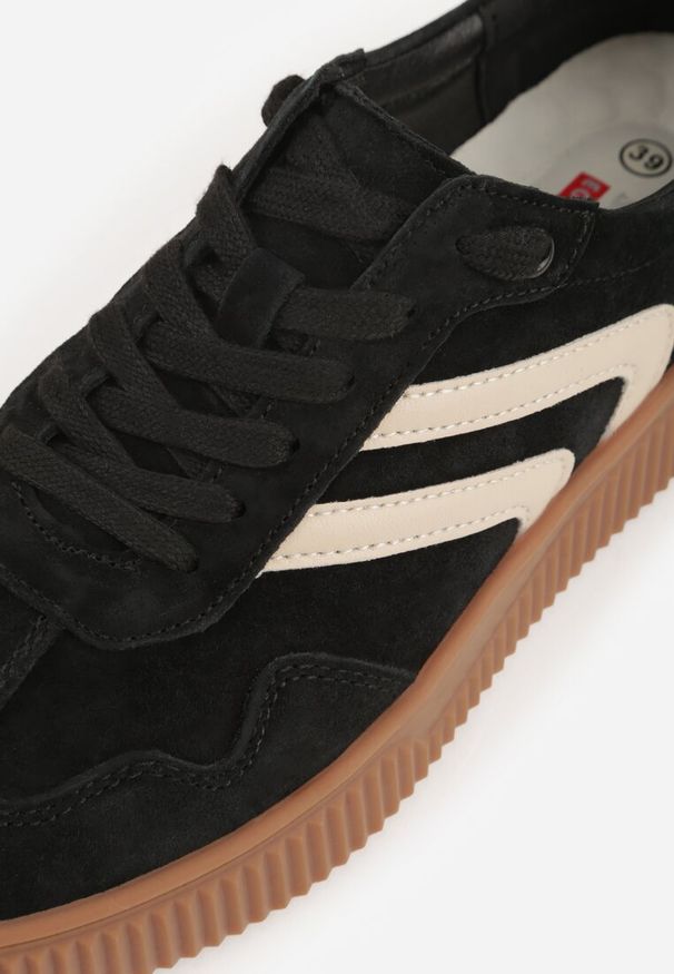 Renee - Czarne Sneakersy Retro Tenisówki z Naturalnego Zamszu ze Skórzaną Wkładką Beralene. Kolor: czarny. Materiał: skóra, zamsz