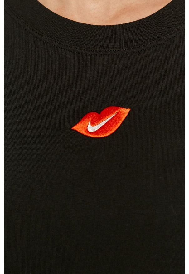 Nike Sportswear - T-shirt. Okazja: na co dzień. Kolor: czarny. Materiał: dzianina. Wzór: nadruk. Styl: casual