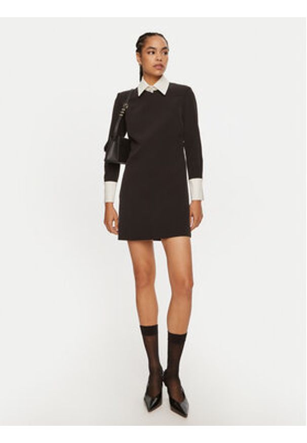 ACCESS FASHION Sukienka codzienna 44-3010-201 Czarny Regular Fit. Okazja: na co dzień. Kolor: czarny. Materiał: syntetyk. Typ sukienki: proste. Styl: casual