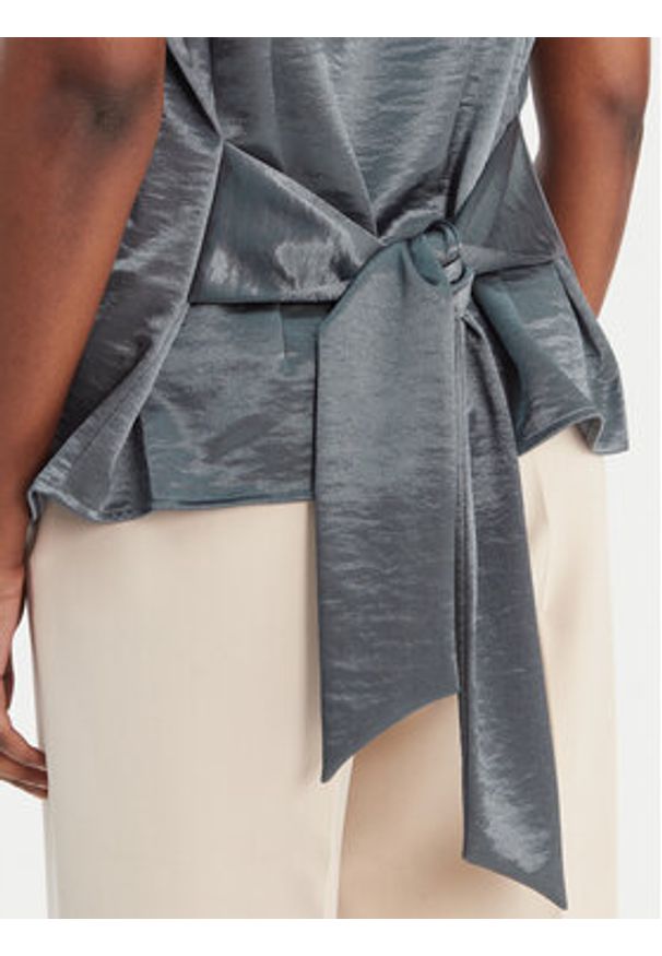 Guess Bluzka W6RH19 W2612 Zielony Regular Fit. Kolor: zielony. Materiał: syntetyk