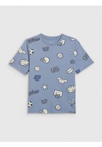4f - 4F T-shirt regular z nadrukiem chłopięcy - granatowy 146 (10-11 lat). Okazja: na co dzień. Kolor: niebieski. Materiał: bawełna, materiał, skóra. Długość rękawa: krótki rękaw. Długość: krótkie. Wzór: nadruk. Sezon: lato. Styl: casual #1