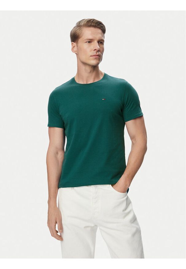 Tommy Jeans T-Shirt DM0DM04411 Zielony ciemny Slim Fit. Kolor: zielony. Materiał: bawełna