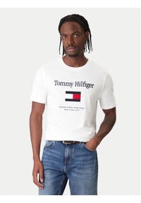 TOMMY HILFIGER - Tommy Hilfiger T-Shirt Embro Flag MW0MW42736 Biały Regular Fit. Kolor: biały. Materiał: bawełna #1