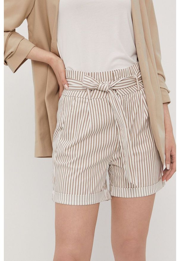 Vero Moda - Szorty. Okazja: na co dzień. Kolor: biały. Materiał: tkanina, bawełna. Styl: casual