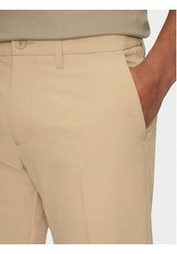 BOSS Spodnie materiałowe T_Commuter 50534303 Beżowy Slim Fit. Kolor: beżowy. Materiał: syntetyk #3
