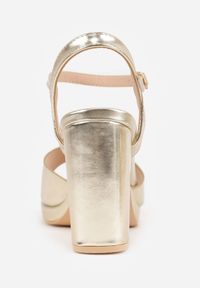 Renee - Złote Sandały VICES na Słupku z Grubą Podeszwą i Skórzaną Wkładką Aziluna. Zapięcie: pasek. Kolor: złoty. Materiał: skóra. Obcas: na słupku. Styl: elegancki #5