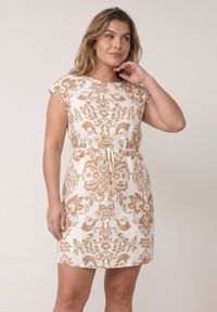 Born2be - Jasnobeżowa Pudełkowa Sukienka z Wiskozy w Stylu Casual z Wiązanym Paskiem Tepena. Okazja: na co dzień. Kolekcja: plus size. Kolor: beżowy. Materiał: wiskoza. Sezon: lato. Typ sukienki: proste. Styl: casual #1