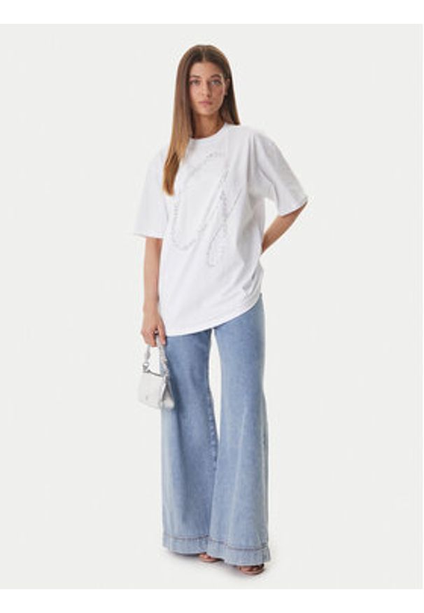 Guess T-Shirt W6GI39 K3478 Biały Regular Fit. Kolor: biały. Materiał: bawełna