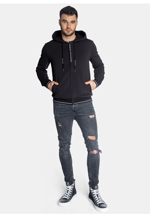 Bluza z kapturem męska czarna Armani Exchange 8NZM82 ZJH3Z 1200. Typ kołnierza: kaptur. Kolor: czarny. Styl: sportowy