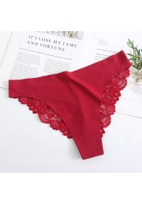 Intica - Koronkowe figi z wysokiej jakości materiału Veselka. Kolor: czerwony. Materiał: materiał, koronka. Wzór: koronka