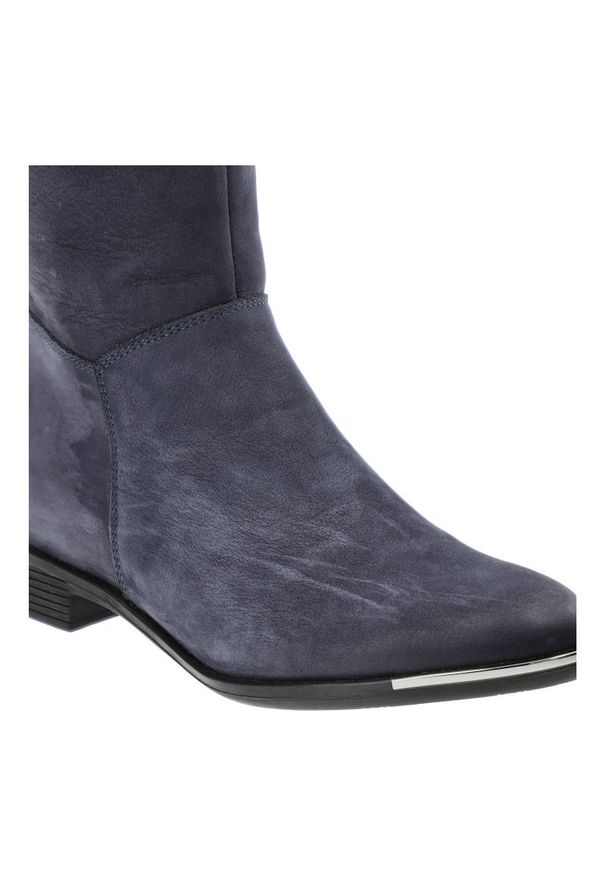 CheBello - Kozaki damskie Chebello, skórzane i na płaskiej podeszwie, granatowe, 2107_019-000-MIS-S05. Okazja: na co dzień. Zapięcie: zamek. Kolor: niebieski. Szerokość cholewki: normalna. Materiał: skóra. Sezon: zima, jesień. Obcas: na płaskiej podeszwie. Styl: casual, elegancki. Wysokość obcasa: niski