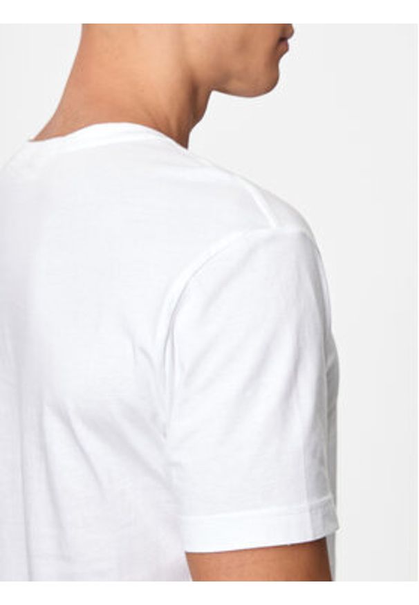 GANT - Gant T-Shirt Shield 2003186 Biały Slim Fit. Kolor: biały. Materiał: bawełna