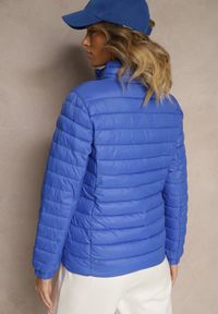 Renee - Niebieska Kurtka Pikowana Atia. Typ kołnierza: bez kaptura, kołnierzyk stójkowy. Kolor: niebieski. Materiał: jeans. Długość rękawa: długi rękaw. Długość: długie. Wzór: jednolity. Sezon: jesień #5