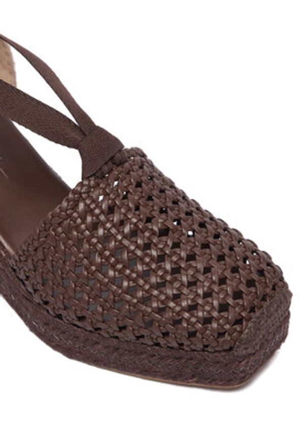 Weekend Max Mara Espadryle 2615521155670 Brązowy ciemny. Kolor: brązowy. Materiał: skóra