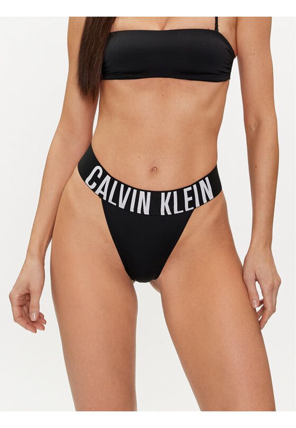 Calvin Klein Underwear Stringi 000QF7638E Czarny. Kolor: czarny. Materiał: syntetyk