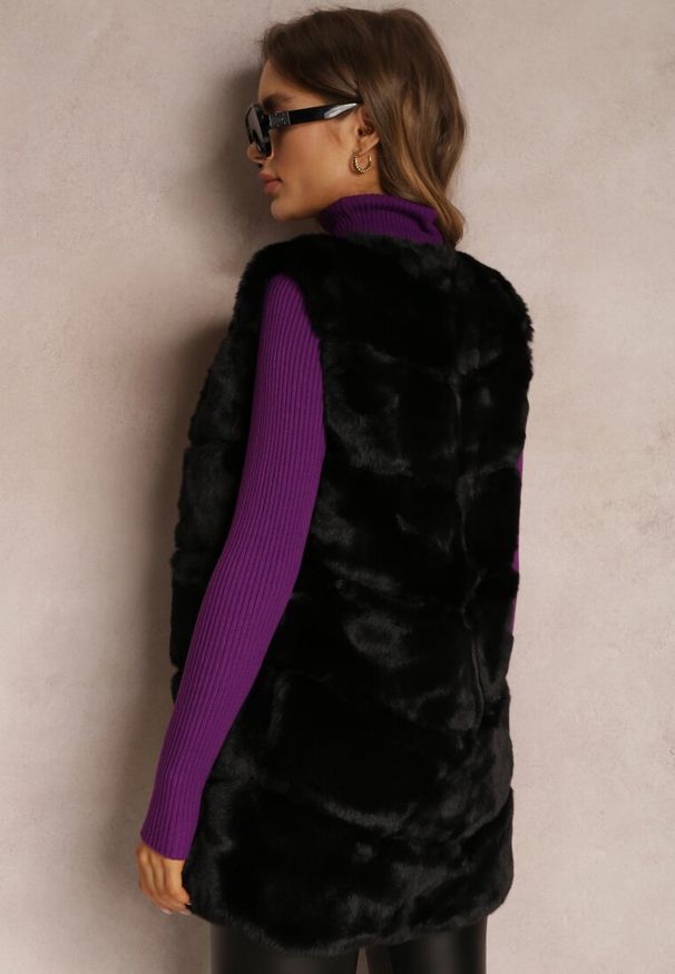 Renee - Czarna Futrzana Kamizelka Afeth. Kolor: czarny. Materiał: futro. Sezon: zima, jesień