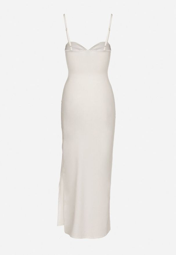 Born2be - Biała Sukienka Dopasowana na Ramiączkach z Wycięciami pod Biustem i Metalowymi Detalami Galentia. Okazja: na co dzień. Kolor: biały. Długość rękawa: na ramiączkach. Styl: casual, klasyczny