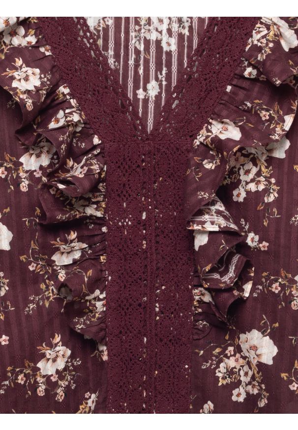 Big-Star - Bluzka damska z kwiatowym nadrukiem ciemnobrązowa Zala 804. Okazja: na co dzień. Typ kołnierza: kołnierz z falbankami, dekolt w kształcie V. Kolor: brązowy. Materiał: koronka. Wzór: nadruk, kwiaty. Styl: casual, boho