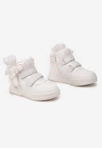 Born2be - Białe Botki Sportowe Sneakersy z Ozdobnym Misiem Naolisa. Wysokość cholewki: za kostkę. Zapięcie: rzepy. Kolor: biały. Szerokość cholewki: normalna. Styl: sportowy