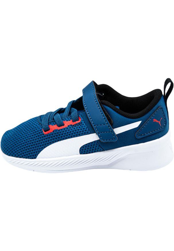 Buty na co dzień Puma Flyer Siateczkowe. Okazja: na co dzień. Kolor: niebieski