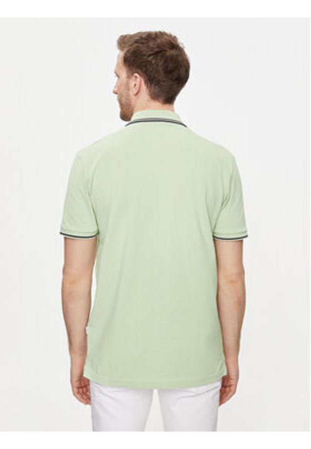 Selected Homme Polo 16087840 Zielony Regular Fit. Typ kołnierza: polo. Kolor: zielony. Materiał: bawełna