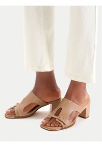 MEXX Klapki EO-WS1161-04 Beżowy. Kolor: beżowy. Materiał: skóra #1