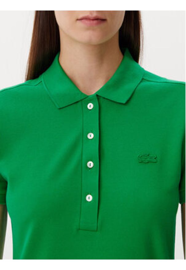 Lacoste Sukienka codzienna EF5473 Zielony Slim Fit. Okazja: na co dzień. Kolor: zielony. Materiał: bawełna. Typ sukienki: proste. Styl: casual