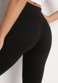Born2be - Czarne Dzianinowe Legginsy z Gumką w Pasie Junimza. Stan: podwyższony. Kolor: czarny. Materiał: dzianina. Styl: klasyczny