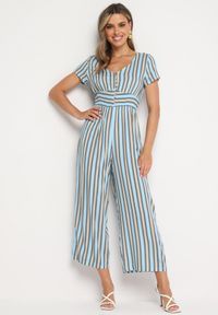 Born2be - Niebieski Wiskozowy Kombinezon z Guzikami przy Dekolcie i Elastyczną Gumką w Talii Tinaleias. Okazja: do pracy, na co dzień. Kolor: niebieski. Materiał: wiskoza. Długość: długie. Wzór: aplikacja. Styl: casual, klasyczny #1