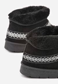 Renee - Czarne Rustykalne Śniegowce z Imitacji Zamszu z Haftem i Futerkiem Zetilda. Kolor: czarny. Materiał: zamsz, futro. Wzór: haft #3