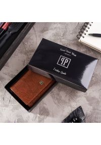 Portfel damski brązowy PAOLO PERUZZI T-09-BR. Kolor: brązowy. Materiał: skóra #1