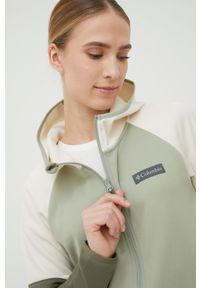 columbia - Columbia bluza sportowa Windgates damska kolor zielony z kapturem wzorzysta. Typ kołnierza: kaptur. Kolor: zielony. Materiał: materiał, skóra, włókno. Długość rękawa: raglanowy rękaw. Styl: sportowy