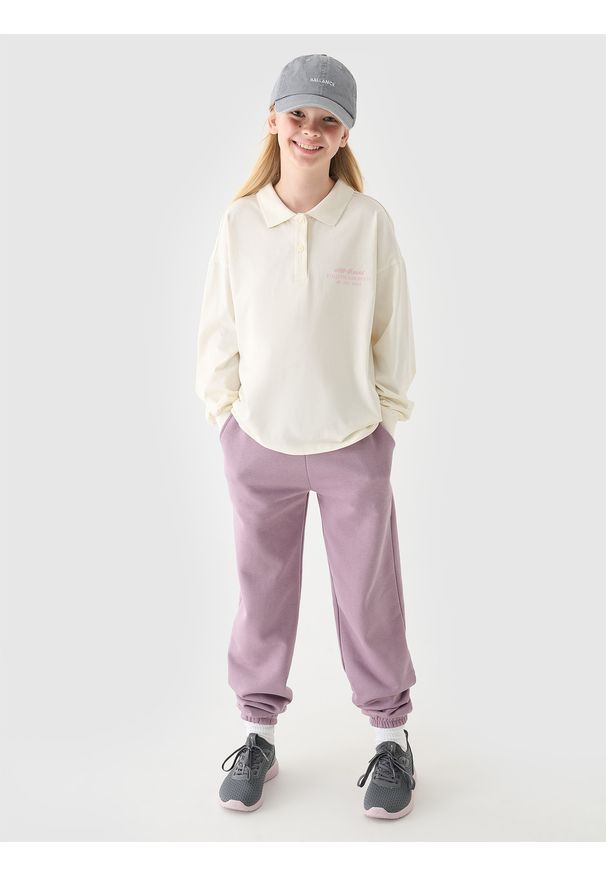 4f - 4F Longsleeve gładki dziewczęcy - biały 146 (10-11 lat). Okazja: na co dzień. Typ kołnierza: kołnierzyk klasyczny. Kolor: biały. Długość: długie. Wzór: gładki. Materiał: jersey, bawełna, dzianina. Długość rękawa: długi rękaw. Sezon: lato. Styl: casual, klasyczny, sportowy