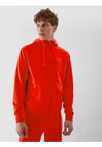 4f - Bluza dresowa rozpinana z kapturem męska. Okazja: na co dzień. Typ kołnierza: kaptur. Kolor: czerwony. Materiał: dresówka. Długość rękawa: długi rękaw. Długość: długie. Styl: casual #1