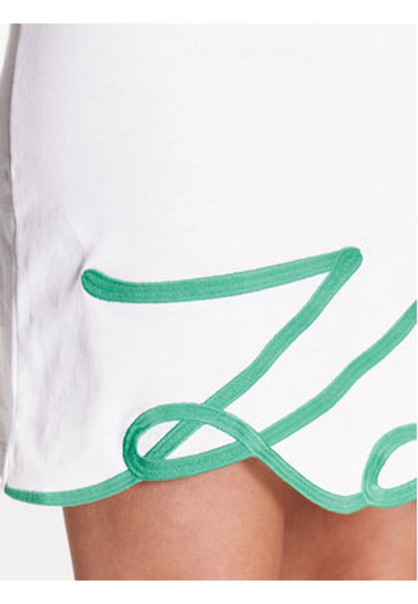 Karl Lagerfeld - KARL LAGERFELD Sukienka codzienna Signature 231W1357 Biały Relaxed Fit. Okazja: na co dzień. Typ kołnierza: dekolt w karo. Kolor: biały. Materiał: bawełna. Typ sukienki: proste. Styl: casual
