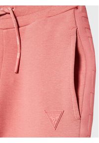 Guess Spodnie dresowe J2YQ24 FL03S Różowy Regular Fit. Kolor: różowy. Materiał: syntetyk #2
