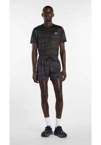 Koszulka męska New Balance MT61G4S7BGR – czarna. Kolor: czarny. Materiał: poliester, bawełna, materiał. Długość rękawa: krótki rękaw. Długość: krótkie #3