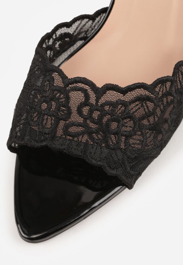 Born2be - Czarne Siateczkowe Klapki na Szpilce z Koronką Sephaphine. Okazja: na co dzień. Kolor: czarny. Materiał: koronka. Wzór: koronka. Obcas: na szpilce. Styl: casual, elegancki